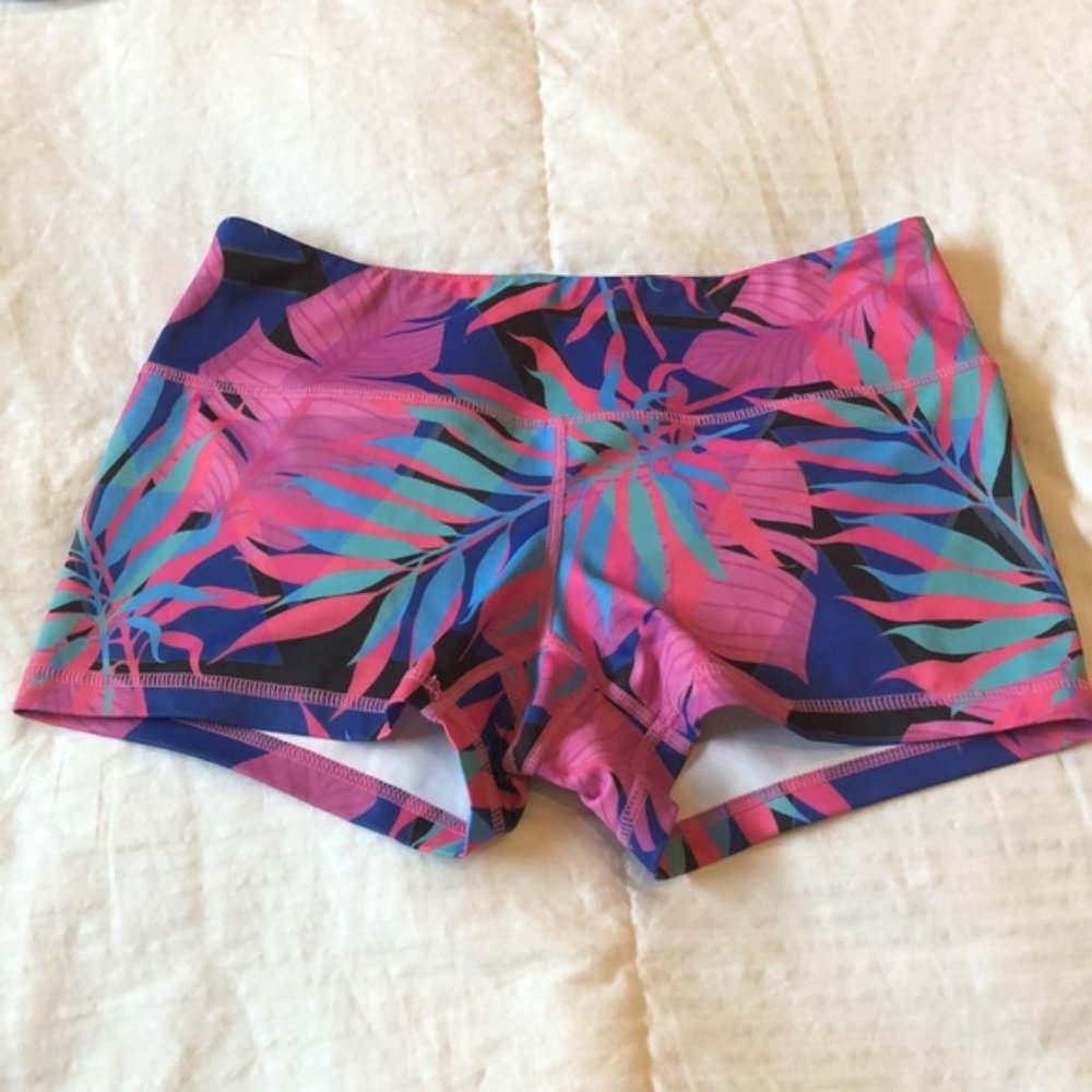 Small feed me fight me shorts small